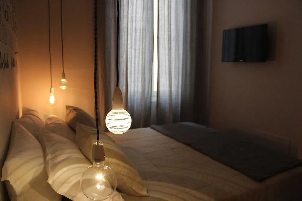 Vittorio Veneto 25 Hotel Modena 2*,